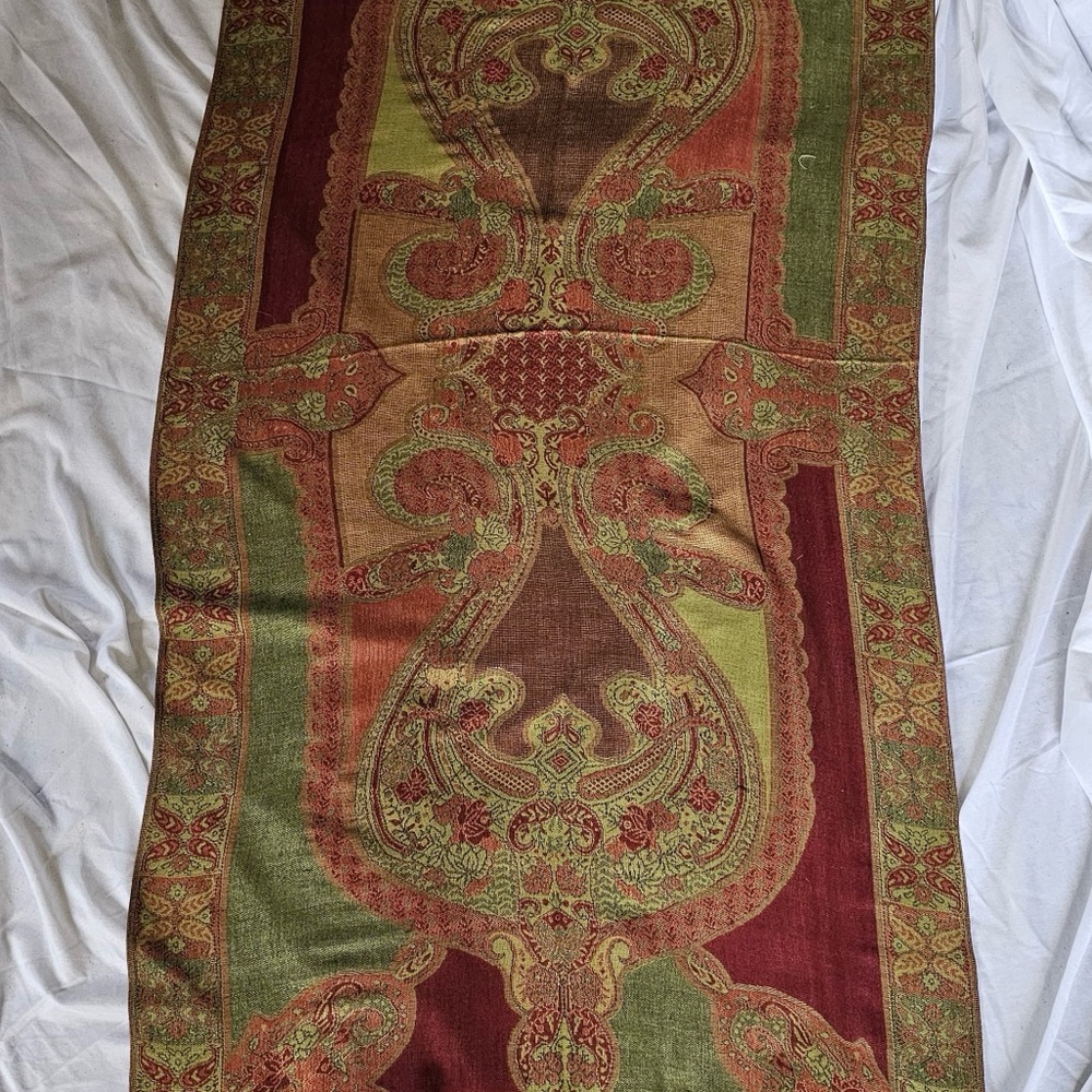 Elegant Paisley Scarf